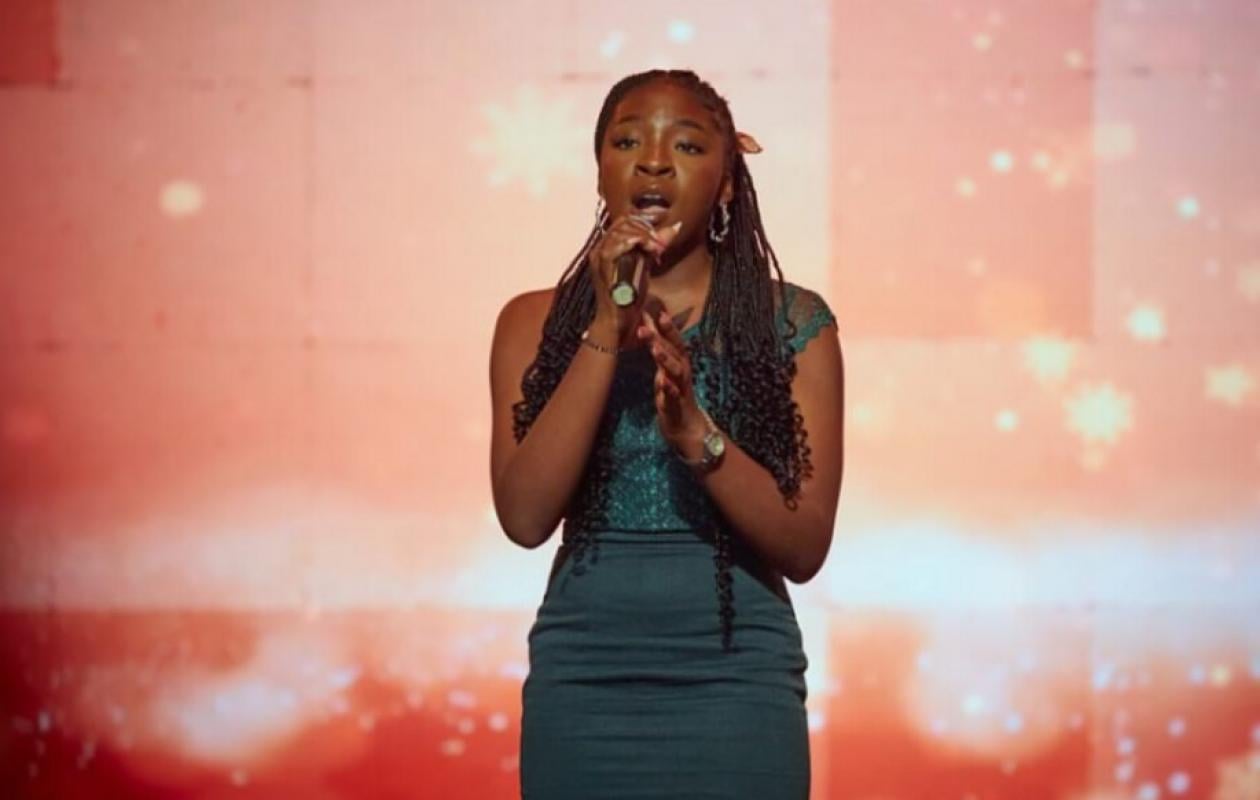 Une ancienne candidate de « The Voice » Nigeria décède après avoir été mordue par un serpent dans son sommeil