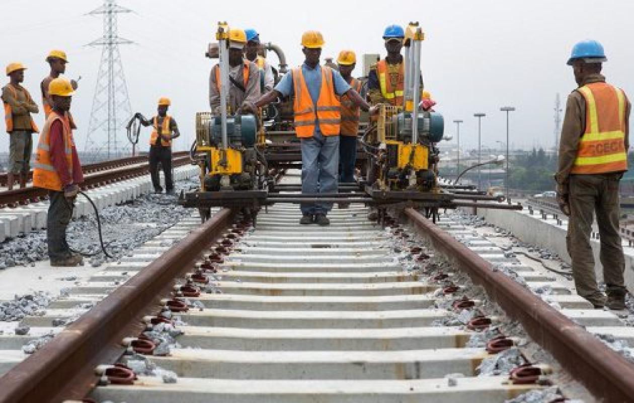 Développement de la nouvelle politique ferroviaire : le Chef de l’État trace les orientations
