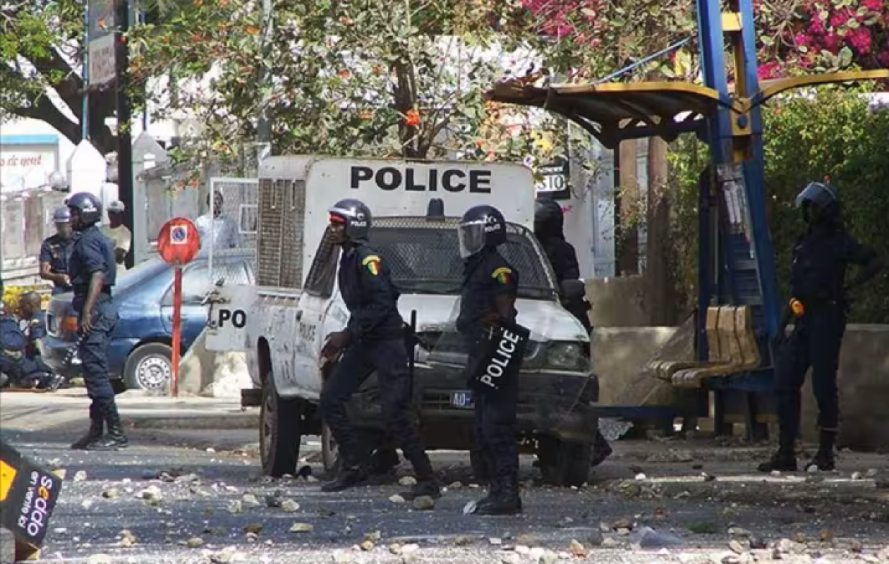 UCAD : Nouveau round d’affrontements étudiants-FDS sur un campus déjà secoué par les protestations