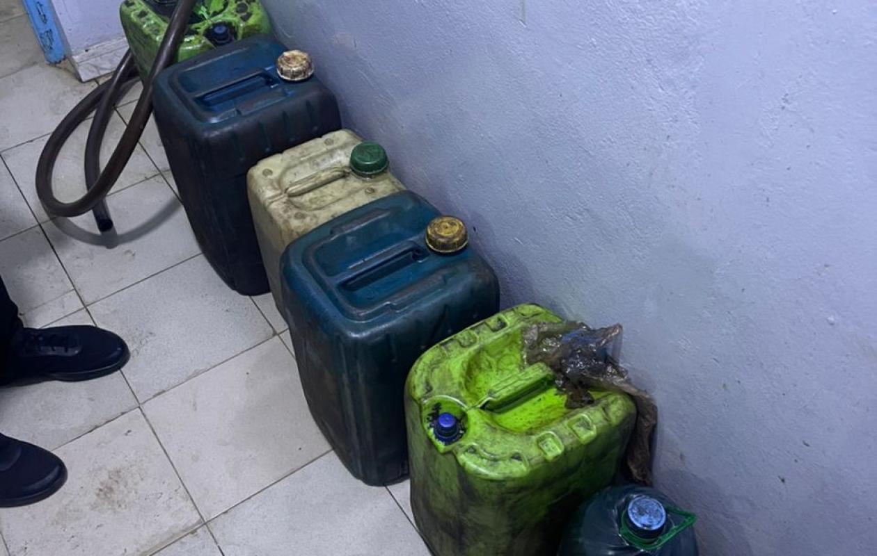 Décharge de Mbeubeuss : Un charretier et un chauffeur arrêtés en flagrant délit avec six bouteilles de carburant volé à des Chinois