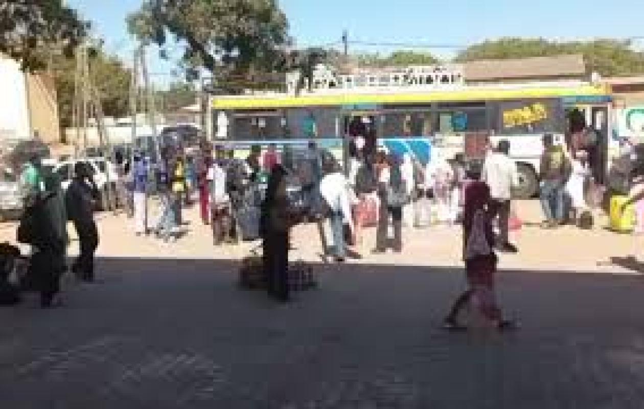 Crise à l’UCAD : Le retour amer des étudiants de Mbour après la fermeture du campus