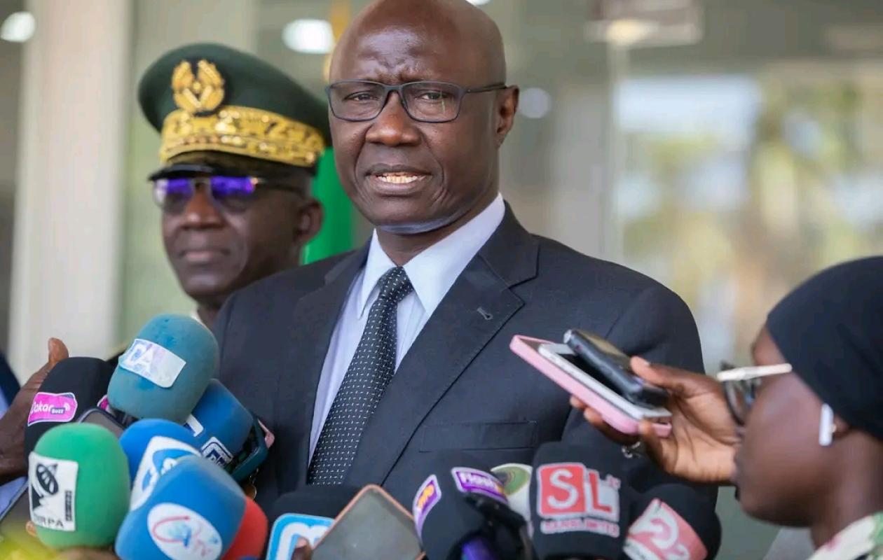 Affrontements à l’UCAD : le Général Birame Diop appelle au dialogue et au respect des droits