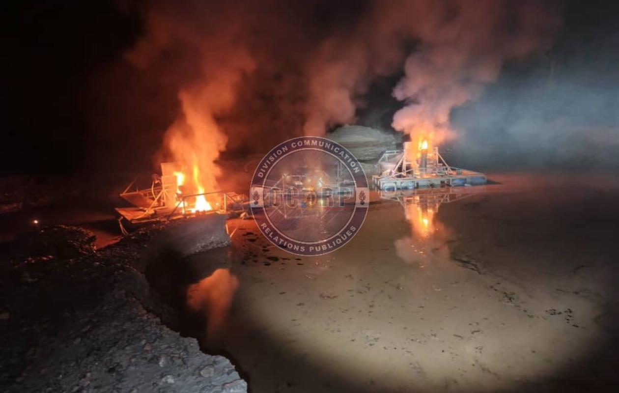 Trafic illicite des ressources minières à Saraya : La gendarmerie détruit 13 dragues et 2 groupes électrogènes