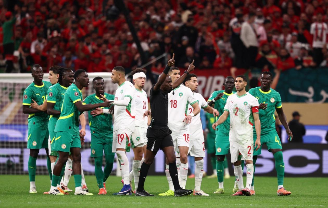 "Instructions secrètes" lors de Maroc-Sénégal : Les révélations chocs du patron des arbitres de la CAF