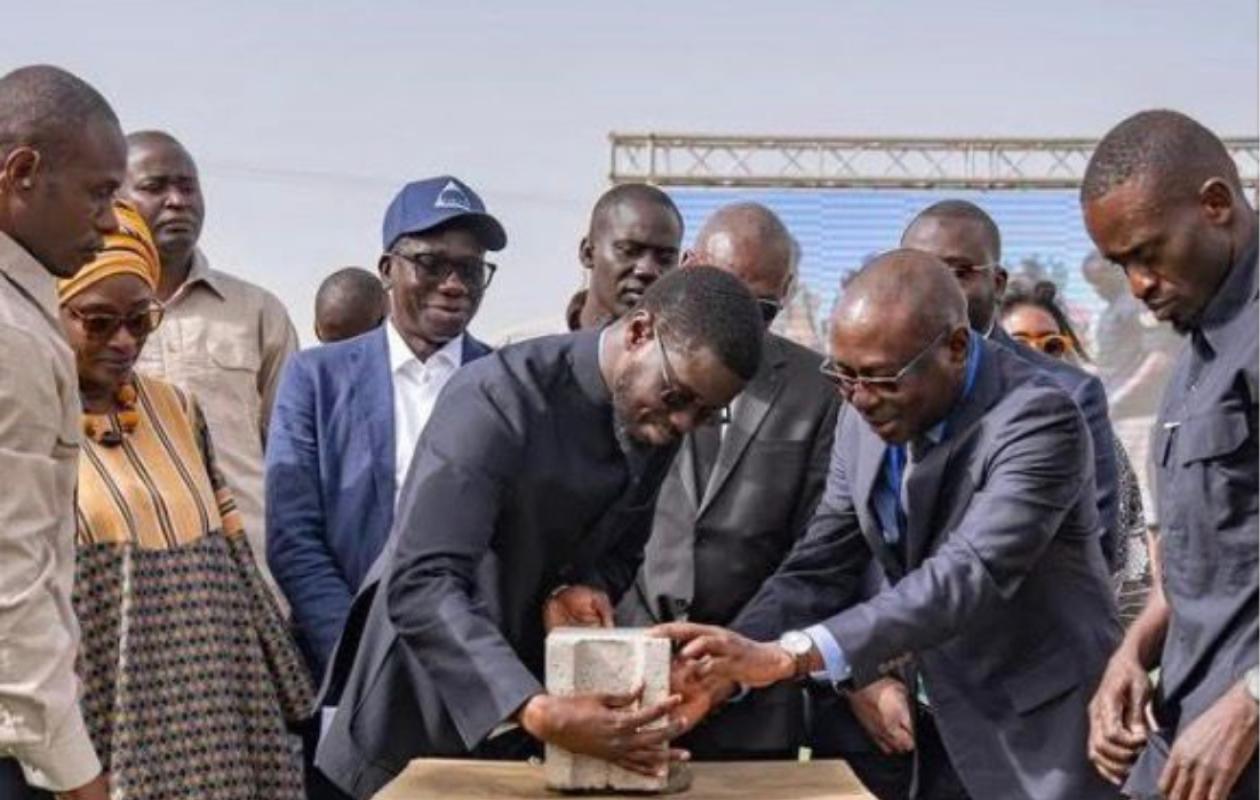Le président de la République pose la première pierre de l’École de formation du barreau du Sénégal