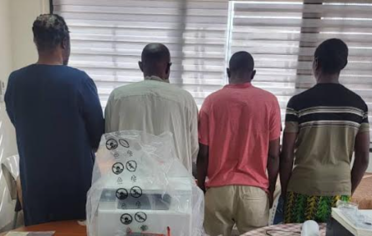 Ouakam : faux visa à 25 000 F CFA, faux passeport diplomatique à 50 000 F CFA ,5 arrestations dont 3 Nigérians