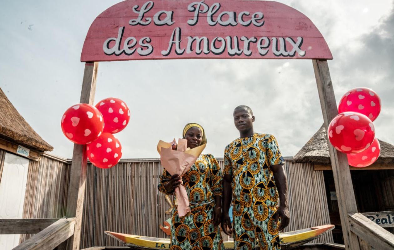 Bénin: le "canal des amoureux" de Ganvié, lieu de rencontres qui tombe peu à peu en désuétude
