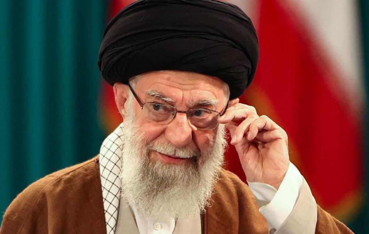 Iran: les Gardiens de la révolution promettent "un châtiment sévère" aux "meurtriers" d'Ali Khamenei