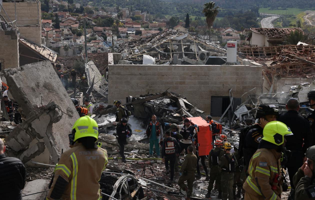 Frappe de missile iranien sur le centre d'Israël: le bilan monte à huit morts