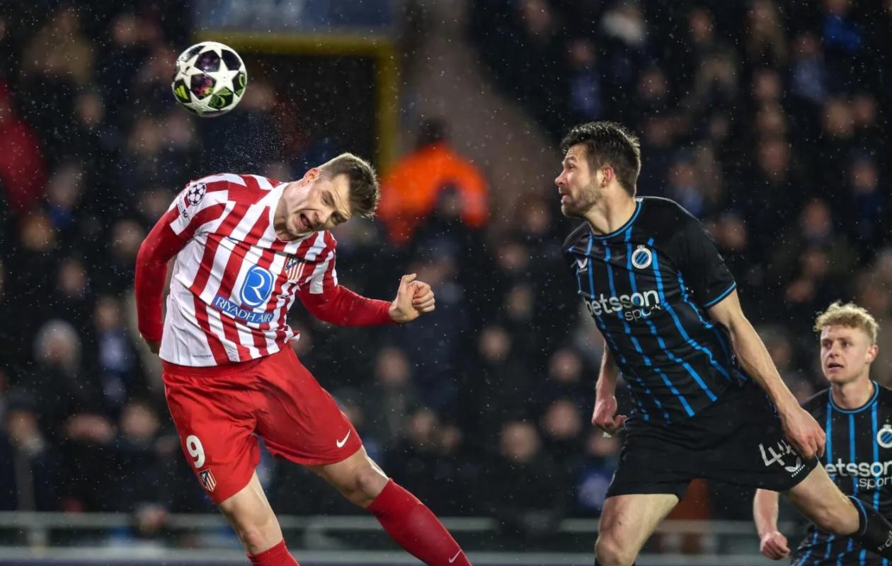 Barrages Ligue des champions : Sørloth et l’Atlético écartent Bruges et filent en 8es de finale
