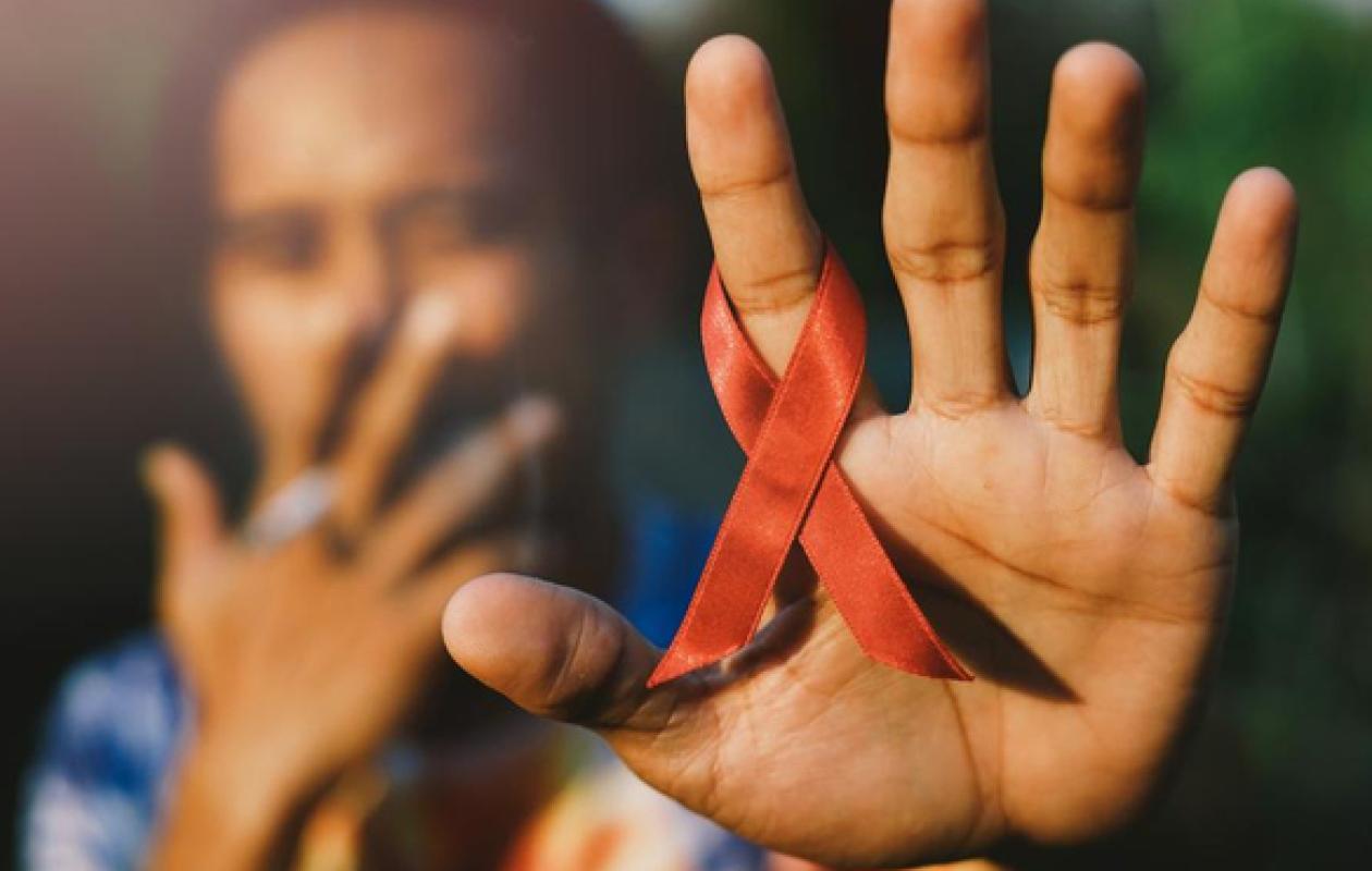 [Focus] Loi sur le VIH : les avancées médicales bousculent le cadre juridique