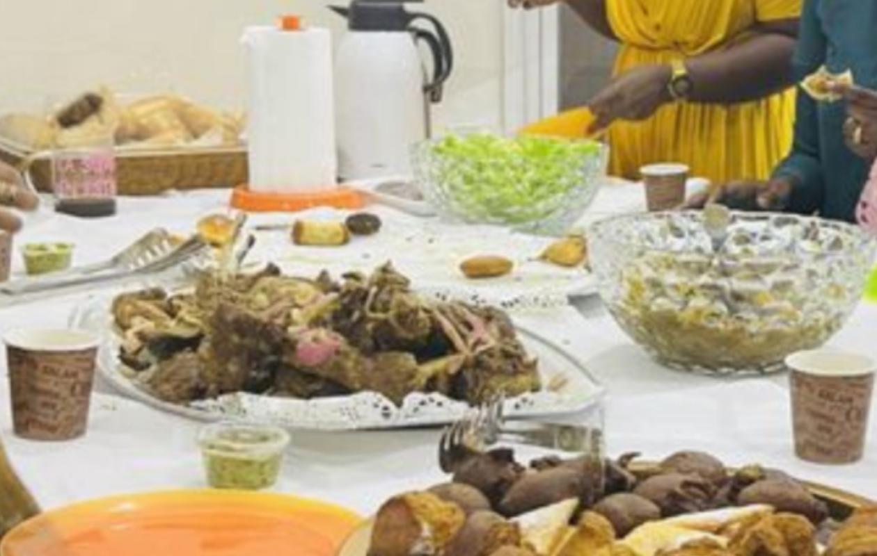 Saveurs d'enfance et tables vides : L'épreuve silencieuse des fidèles de la diaspora