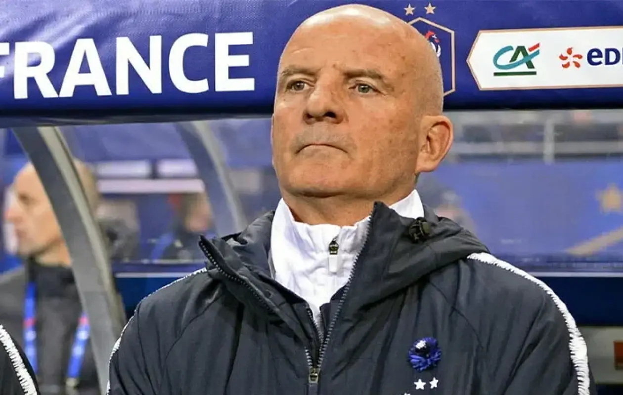 Mondial 2026 : Guy Stéphan alerte sur un Sénégal « plus fort » qu’en 2002
