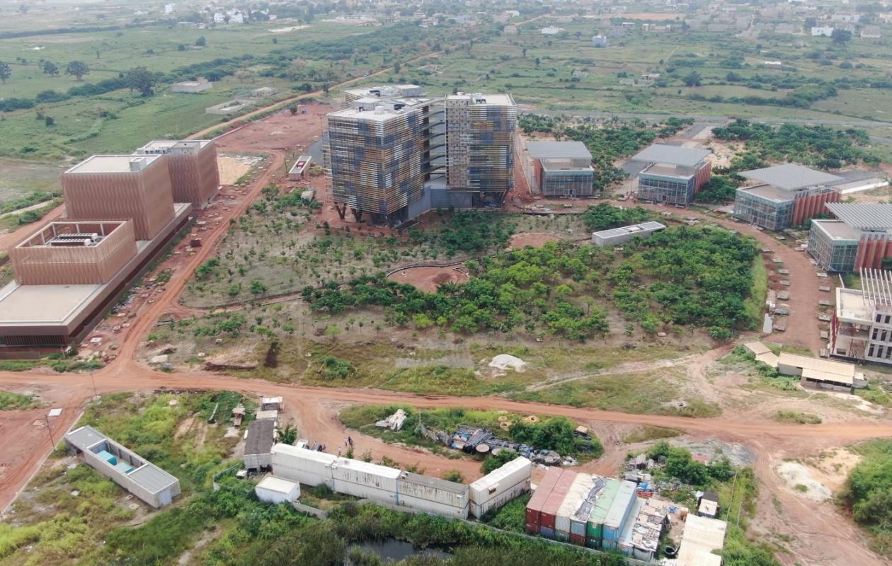 Parc des Technologies Numériques : Comment des travaux de 875 millions ont été facturés 2,3 milliards