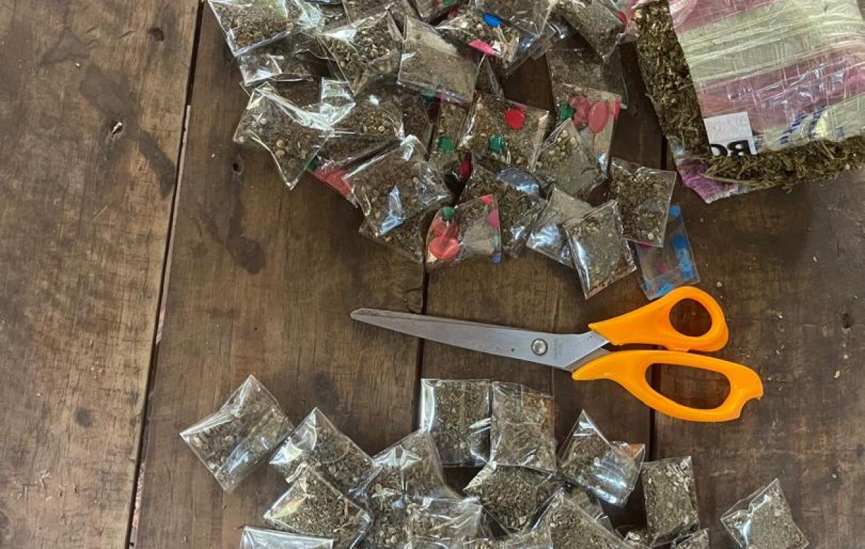 Trafic de drogue à Malika : 8 Sierra-Léonais et un Sénégalais arrêtés par la police dans un appartement