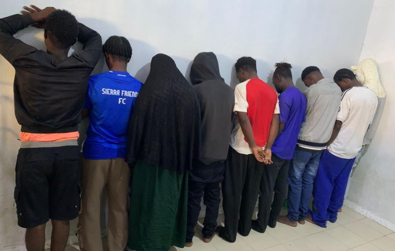 Trafic de drogue à Malika : 8 Sierra-Léonais et un Sénégalais arrêtés par la police dans un appartement