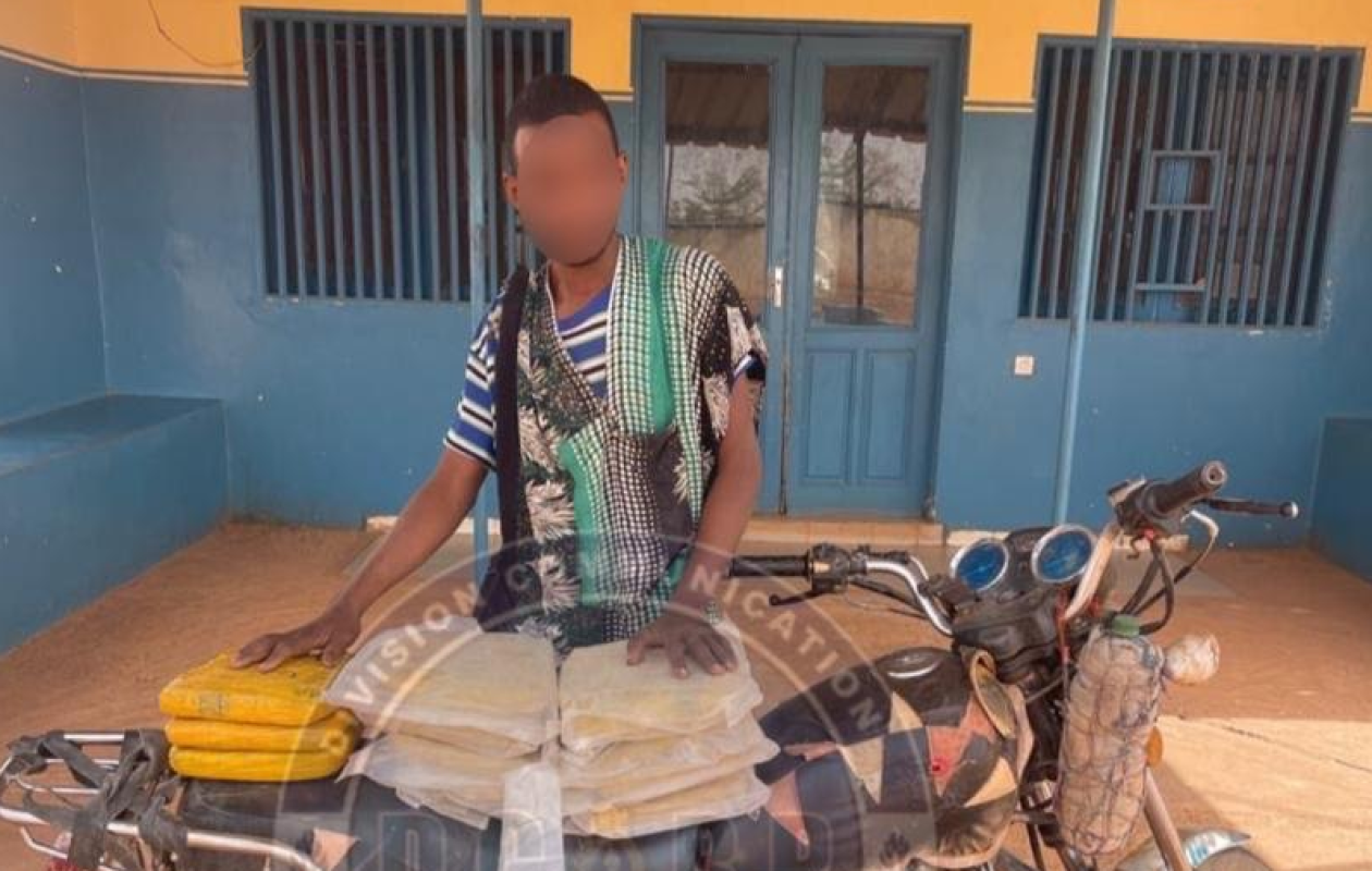 Ranérou : Un motocycliste arrêté avec 11 kg de chanvre indien dans la forêt