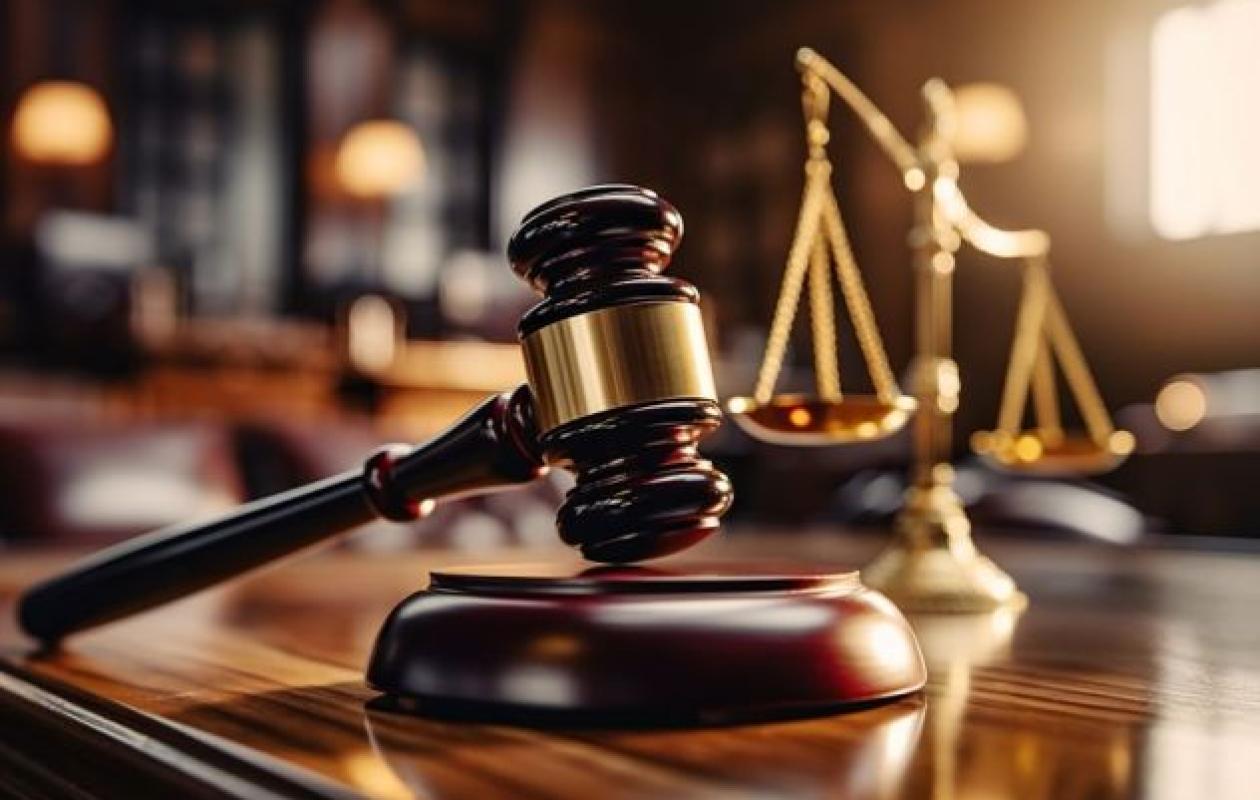 Pour un loyer impayé: La locataire s'agrippe aux parties intimes du courtier qui lui mord au visage