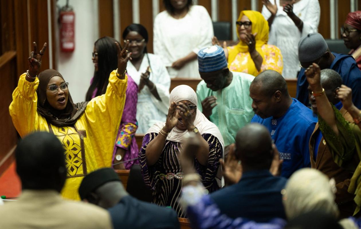 Le Sénégalais naît bon, l'Occident le corrompt : Chronique d'un conte de fées national