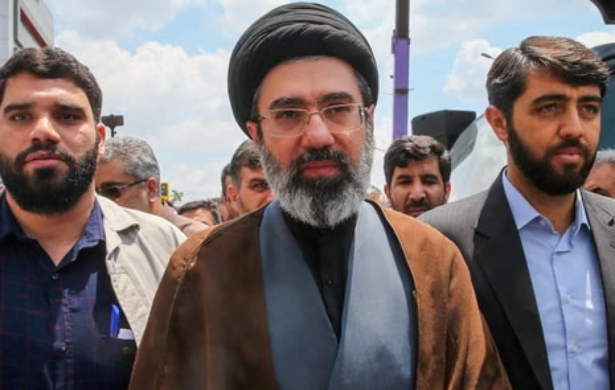 Iran : le nouveau guide suprême Mojtaba Khamenei durcit le ton