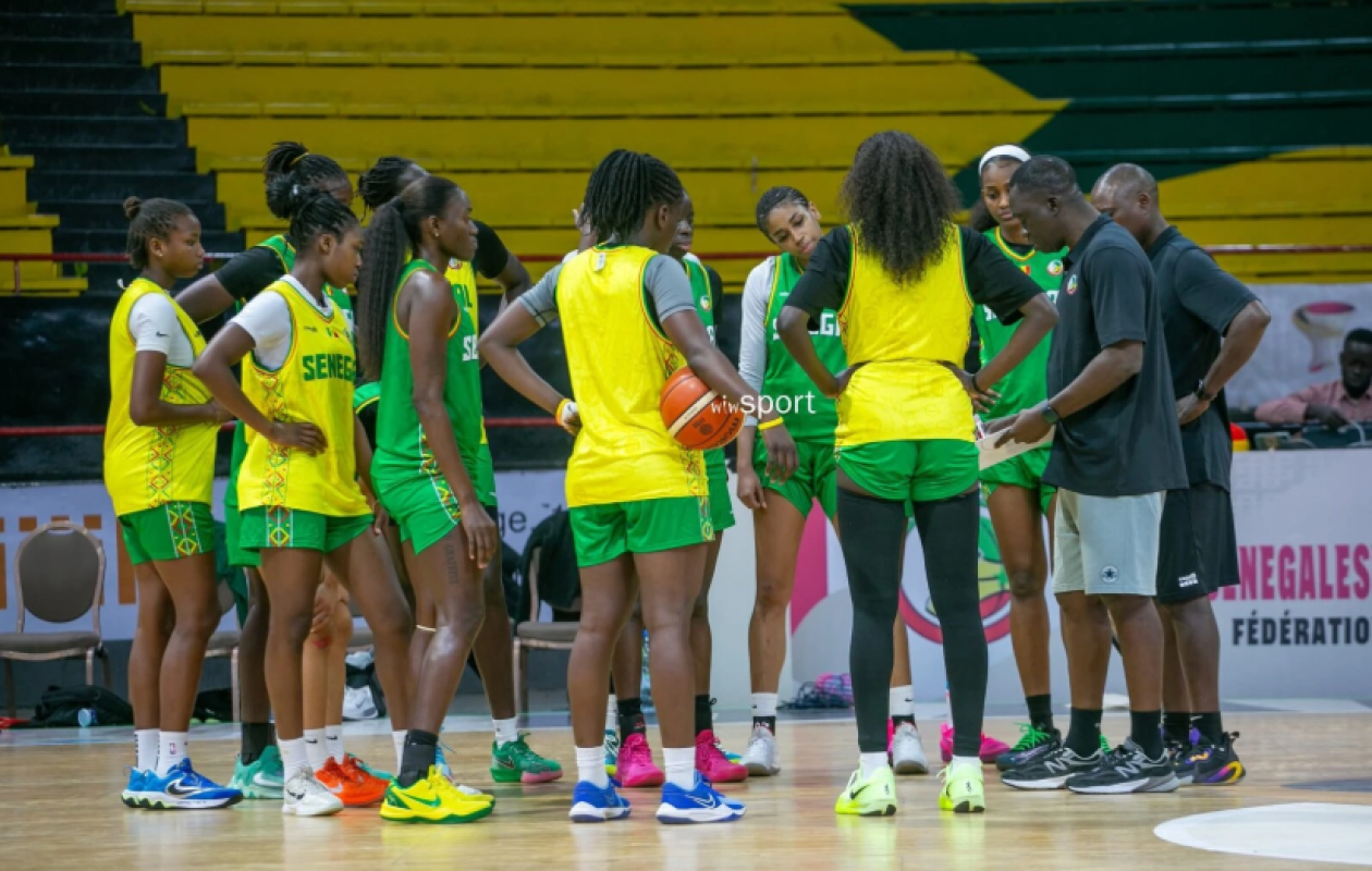 Basket- Qualification Mondial-2026 : Cheikh Sarr, coach des Lionnes, analyse la lourde défaite face à l’Espagne