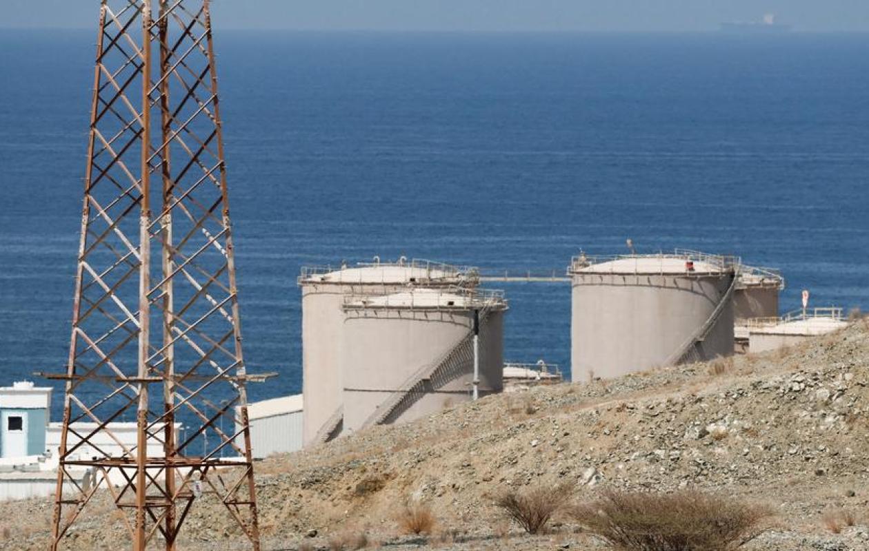 Guerre au Moyen-Orient : l’Iran menace de «réduire en cendres» les infrastructures pétrolières liées aux États-Unis