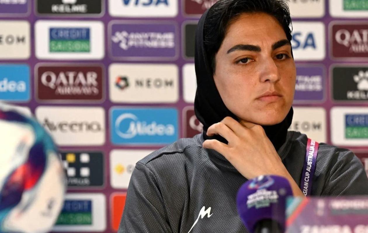 Demande d’asile : la capitaine de l’Iran fait marche arrière