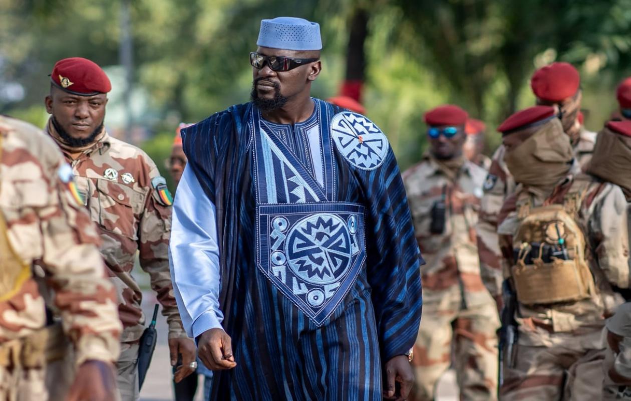 "Pas un centimètre de notre terre ! " : Mamadi Doumbouya déploie l'armée face au Libéria et à la Sierra Leone