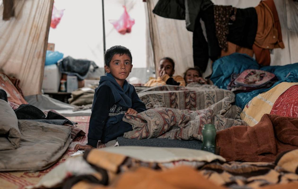 Un lourd bilan de 204 mineurs et 226 femmes tués au 15 mars après l'escalade militaire en Moyen-Orient