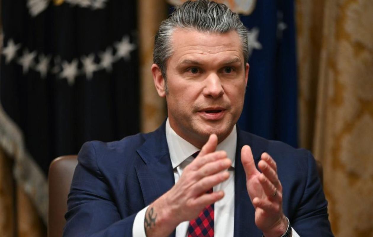 L'Iran et le coût de la guerre: "il faut de l'argent pour tuer les méchants", dit le chef du Pentagone