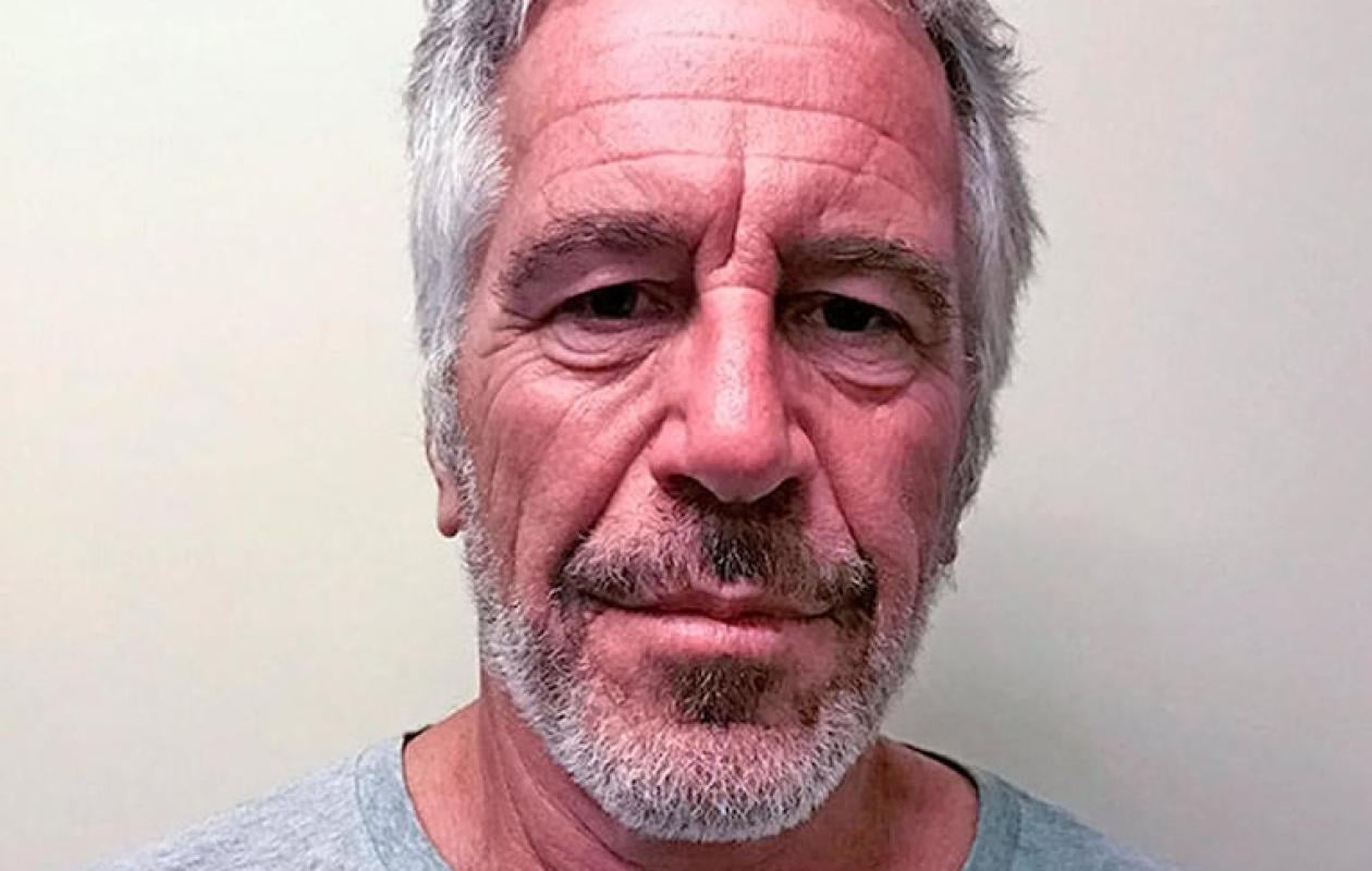 Jeffrey Epstein mort par suicide ? : Grosse révélation d'un médecin légiste ayant participé à l'autopsie du prédateur sexuel