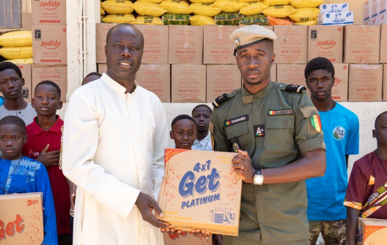 Ngazobil : Le geste noble de la Direction générale des Douanes qui soulage 124 élèves.
