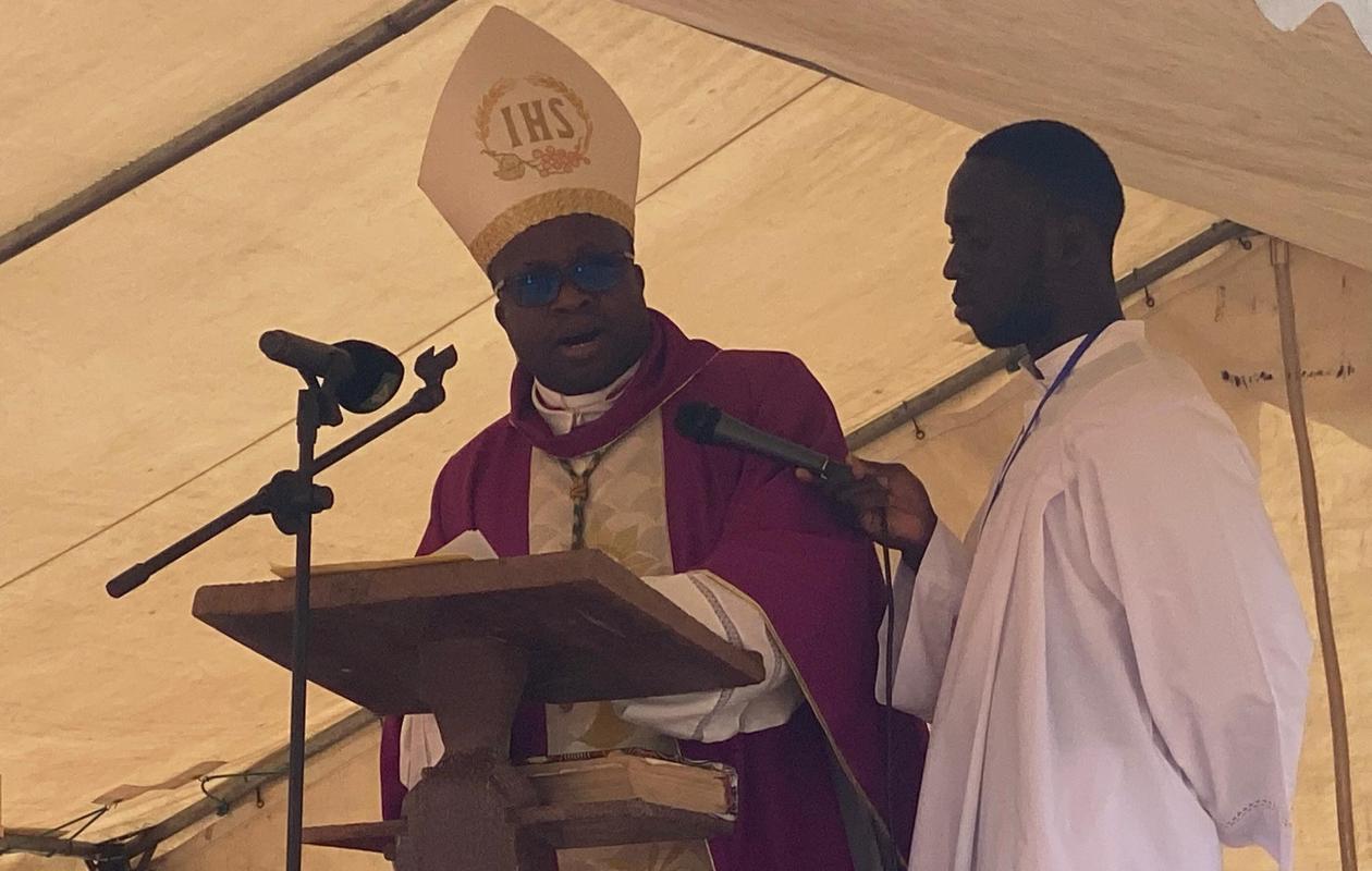 JMJ 2026 à Kafountine : Mgr Jean-Baptiste Valter Manga exhorte les jeunes à ne pas céder aux addictions