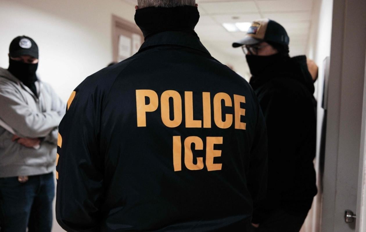 États-Unis : la police de l'immigration déployée dans les aéroports dès lundi, confirme un conseiller de Trump