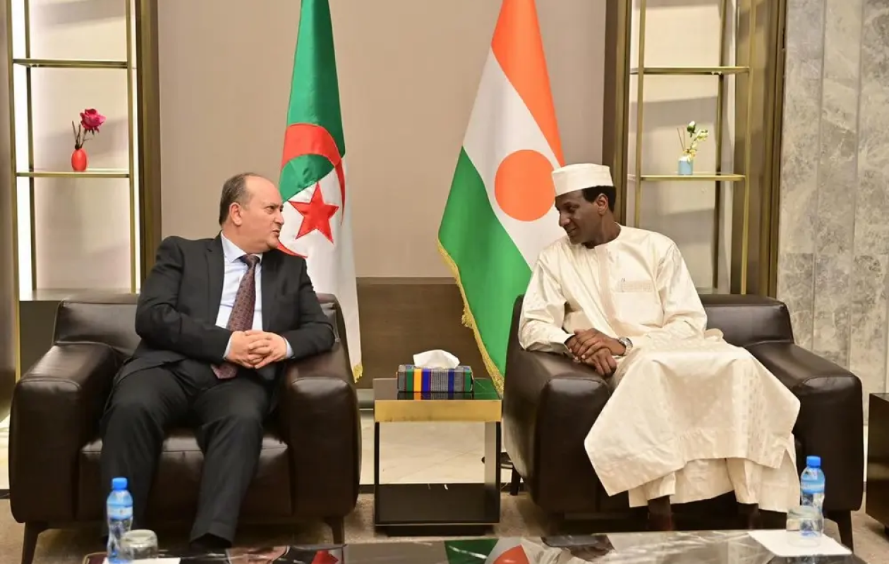 Niger : Le Premier ministre algérien en visite de travail à Niamey