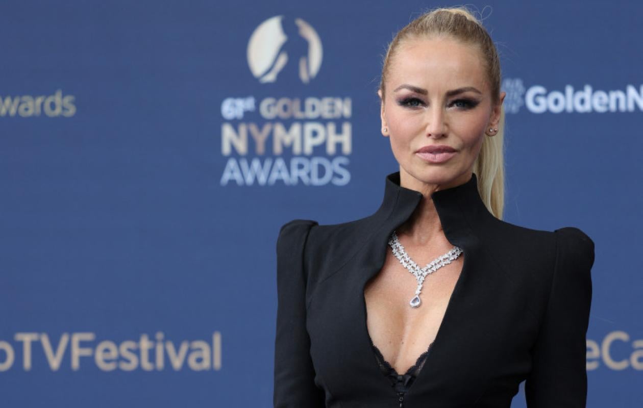 Adriana Karembeu accusée de “corruption de mineure” par son mari: le mannequin riposte