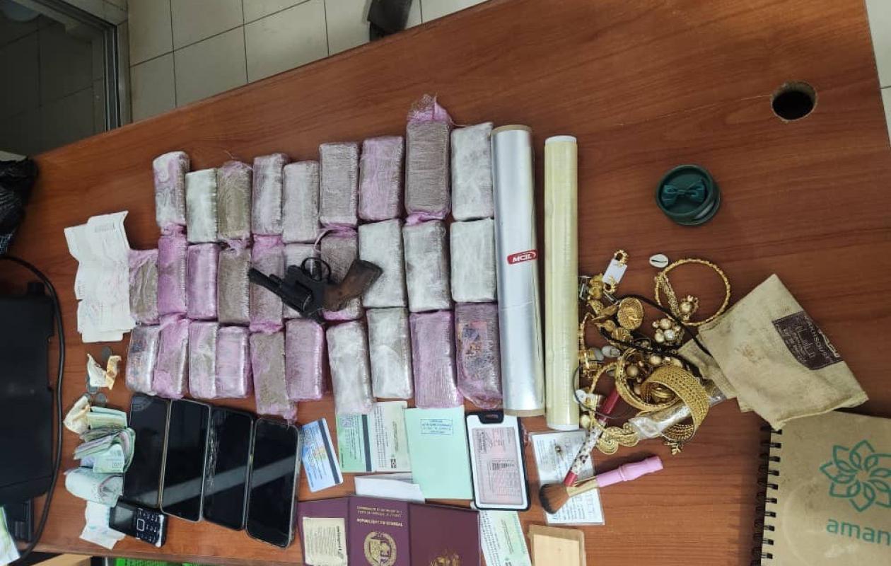 3 kg de haschisch saisis à Keur Massar : la dealeuse se cache sous une table pour échapper à la BRS