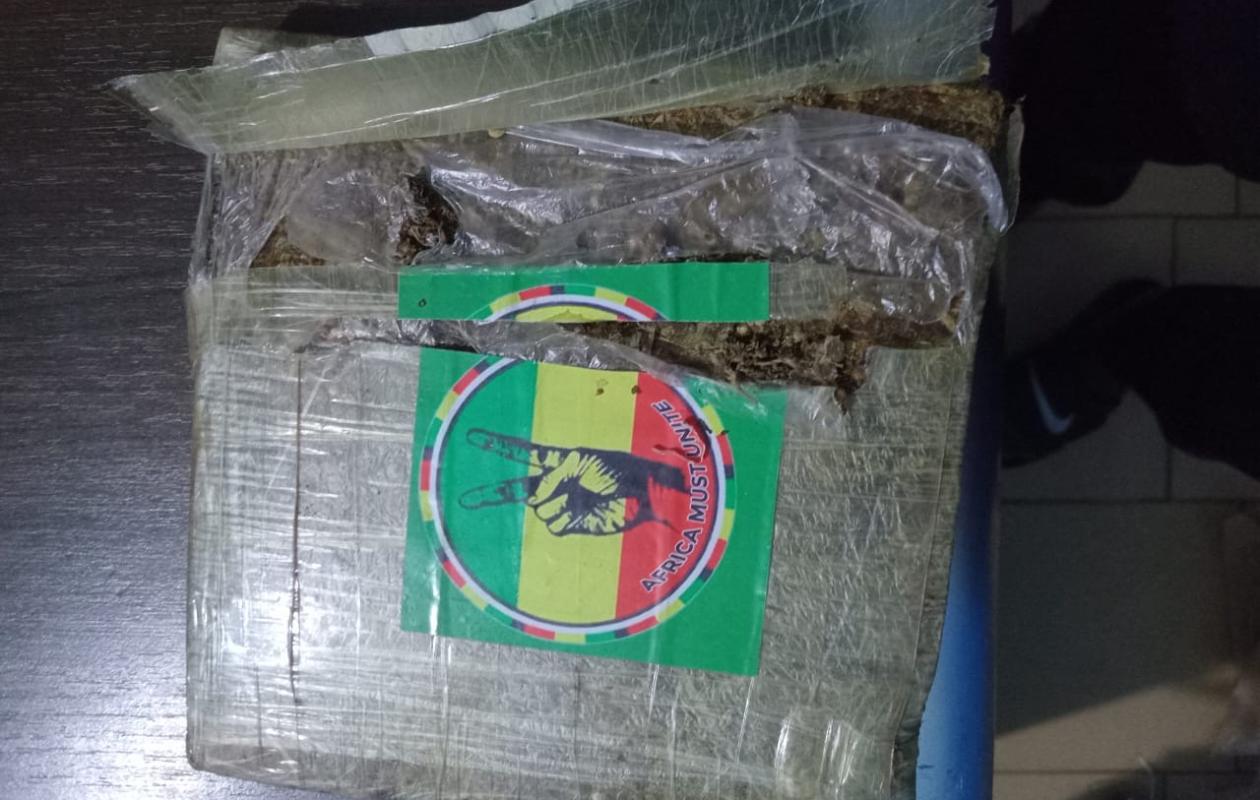 Trafic international de drogue : Le GARSI 1 intercepte un motocycliste en provenance du Mali avec 16 kg