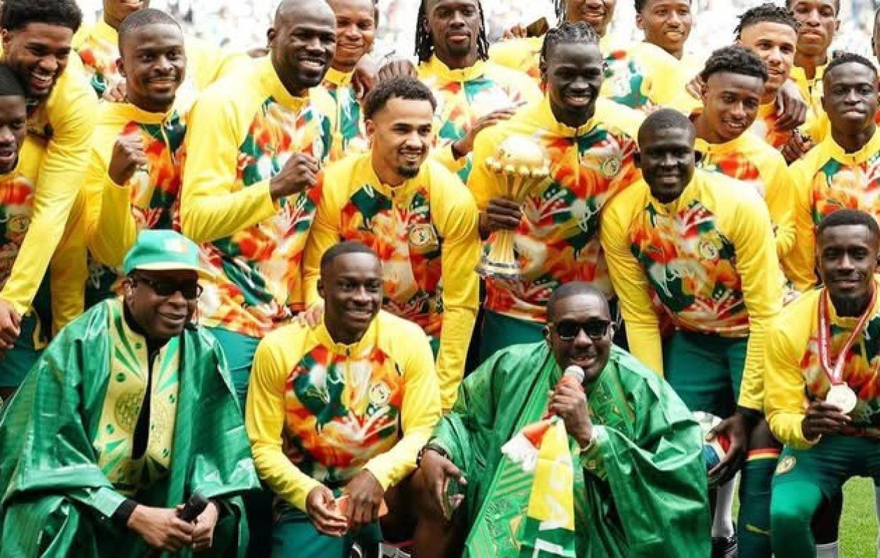 Sénégal - Pérou : Youssou Ndour enflamme le Stade de France