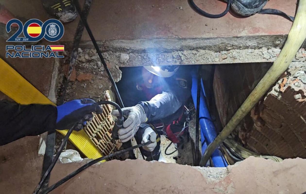 Découverte d'un vaste tunnel de transport de drogues entre le Maroc et l'Espagne, 27 personnes arrêtées