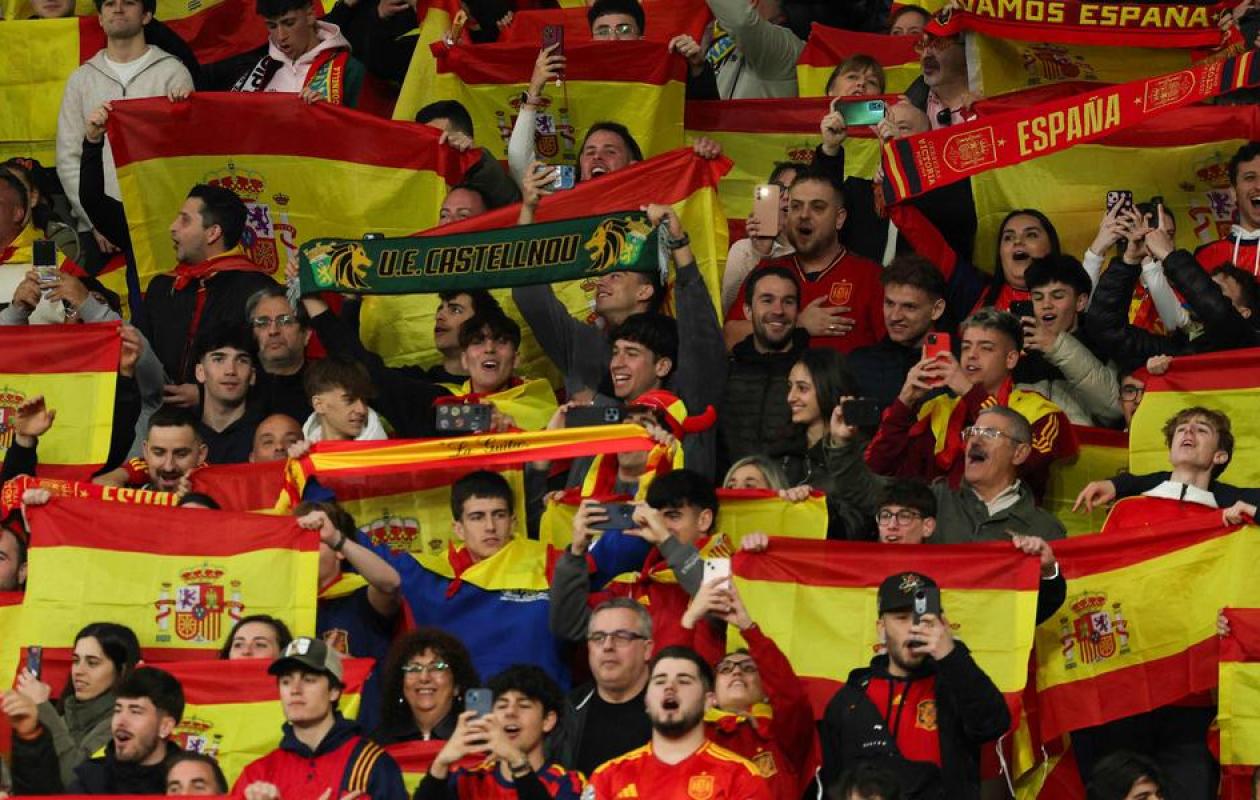 Chants racistes pendant Espagne-Egypte: enquête ouverte, une "honte" pour le gouvernement