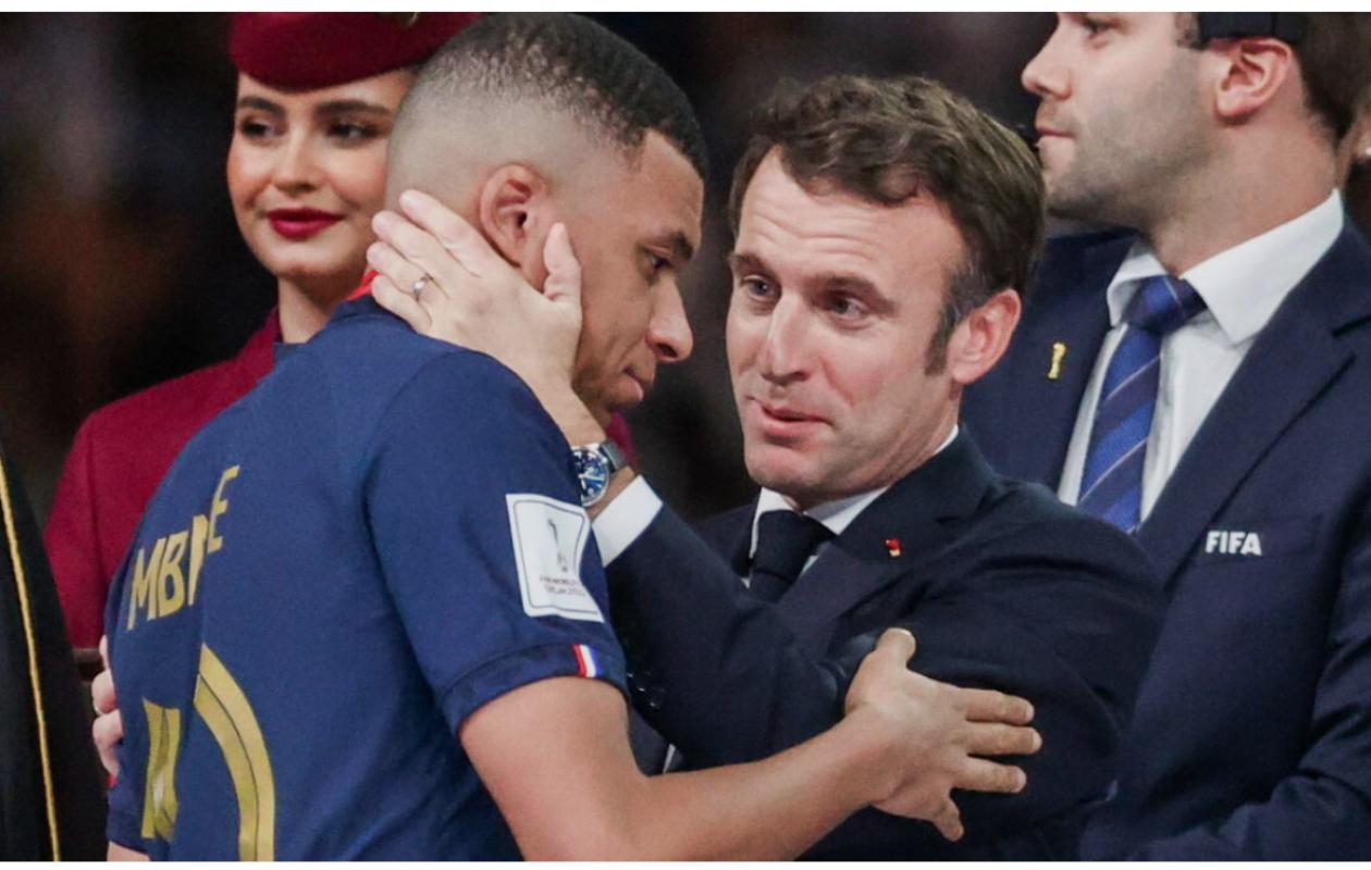 Médias : Emmanuel Macron réagit à l’arrêt de "Téléfoot"