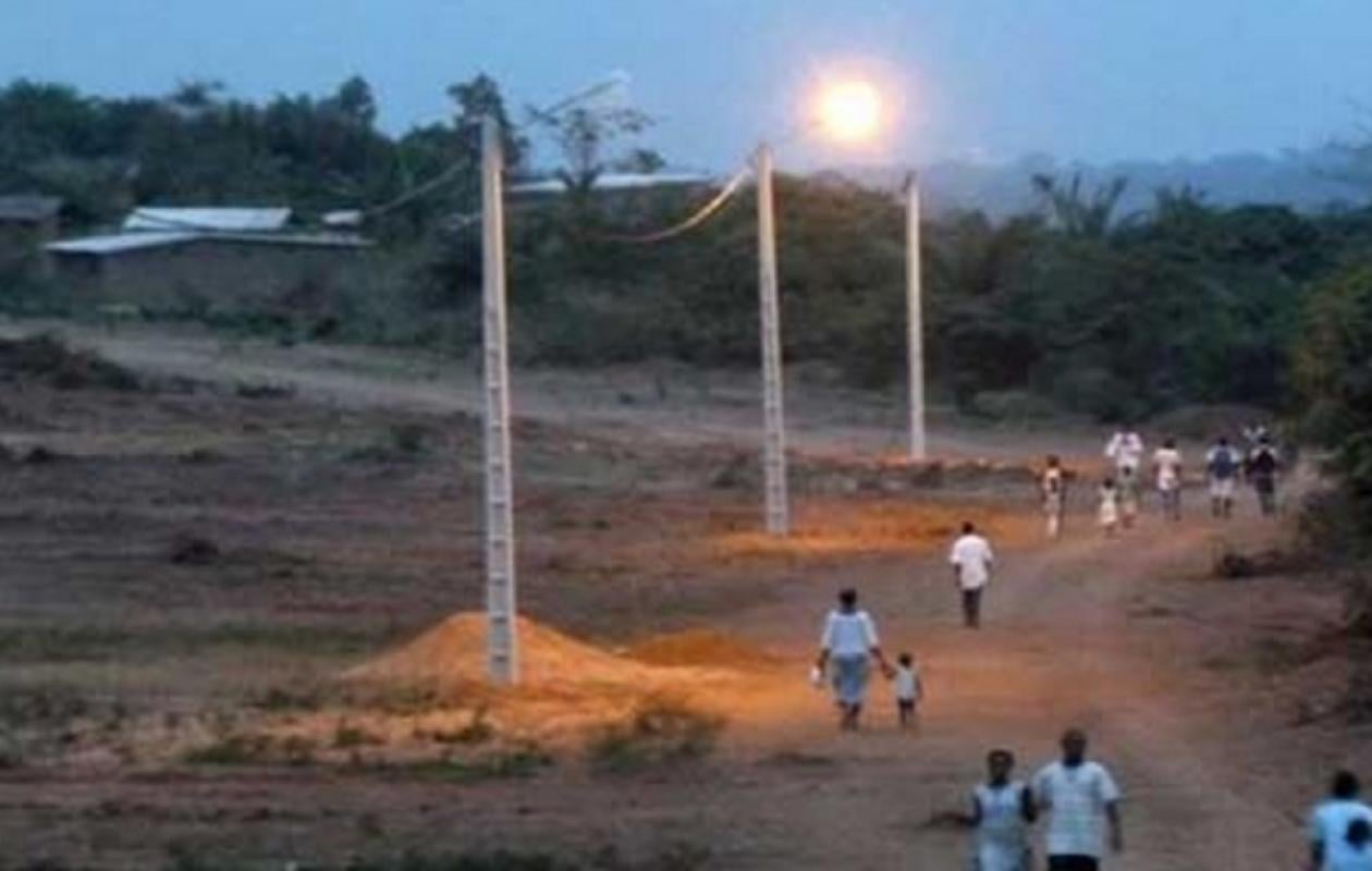 91 milliards en jeu : Comment des documents "non authentiques" ont fait dérailler l'électrification rurale