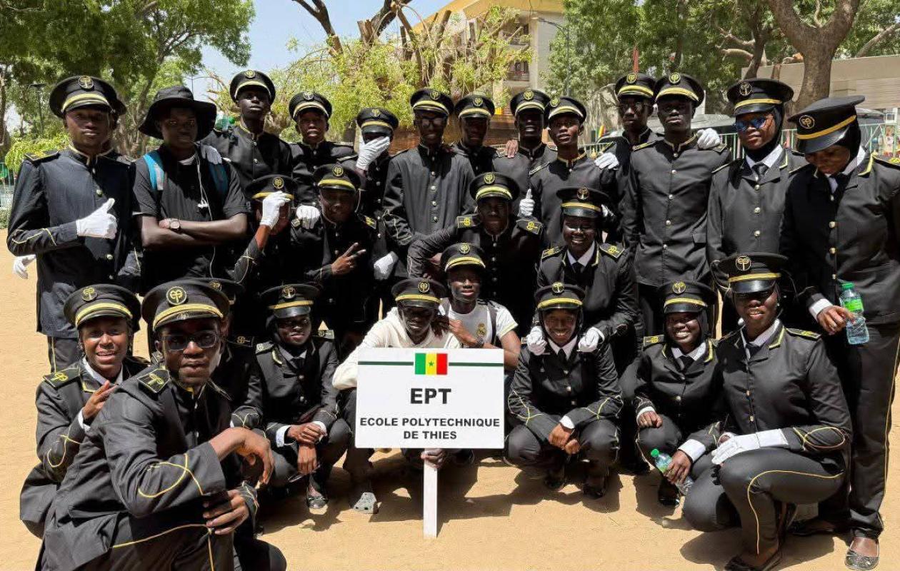 4 Avril 2026 : L’École polytechnique de Thiès remporte la meilleure parade du défilé civil
