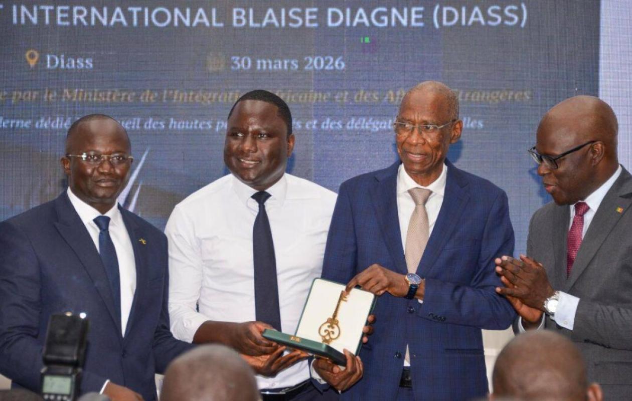 AIBD : Le ministre Cheikh Niang inaugure le salon d’honneur, entre identité nationale et exigence diplomatique