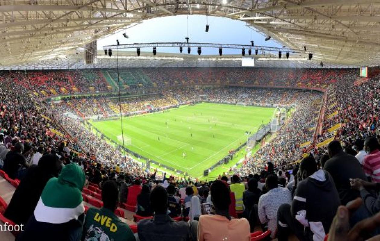 Sénégal-Gambie : Le stade Abdoulaye Wade vibre pour les supporters détenus au Maroc