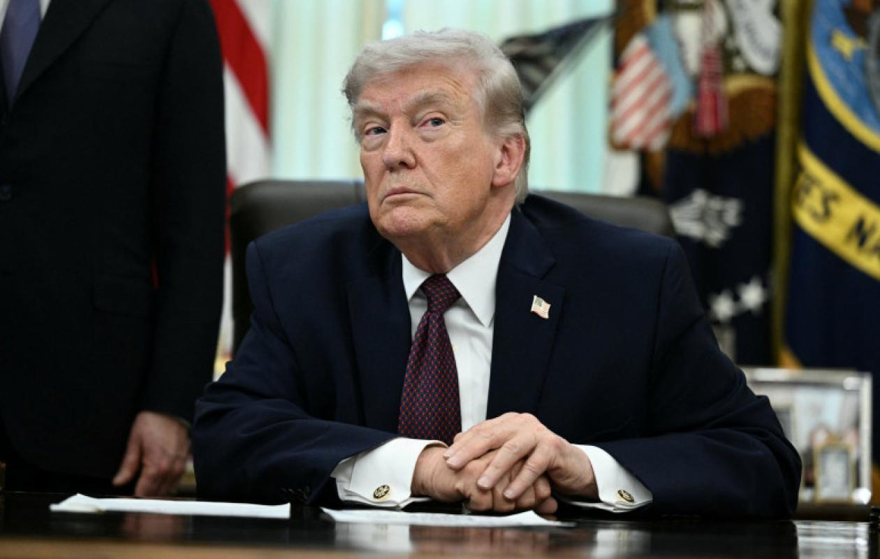 Les Etats-Unis vont "travailler" avec l'Iran pour extraire du matériel nucléaire "enfoui", dit Trump