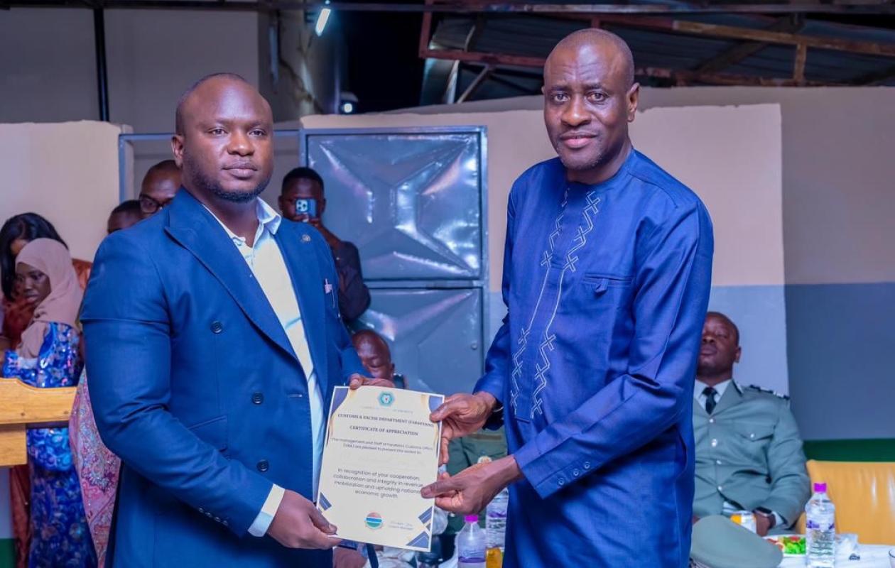 Coopération Sénégal-Gambie : Mouhamed Ba, CEO de TRS, sacré meilleur opérateur économique