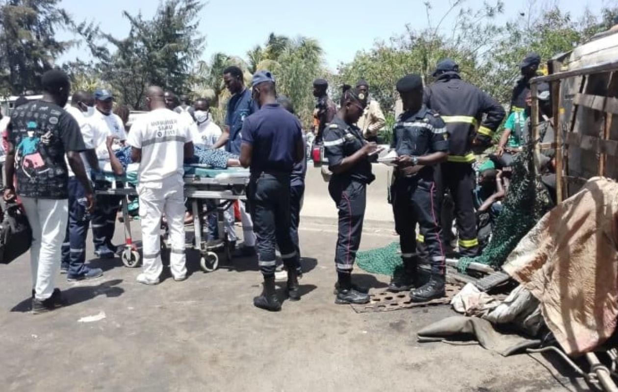 Drame sur l'autoroute à Dakar : un policier tué dans une collision avec un « Ndiaga Ndiaye »