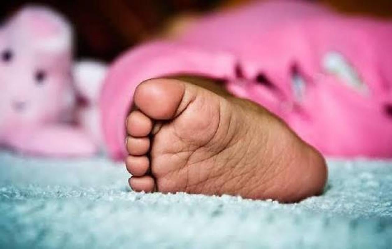 Drame à Saint-Louis : Un nouveau-né, cordon ombilical intact, retrouvé sans vie dans un jardin public